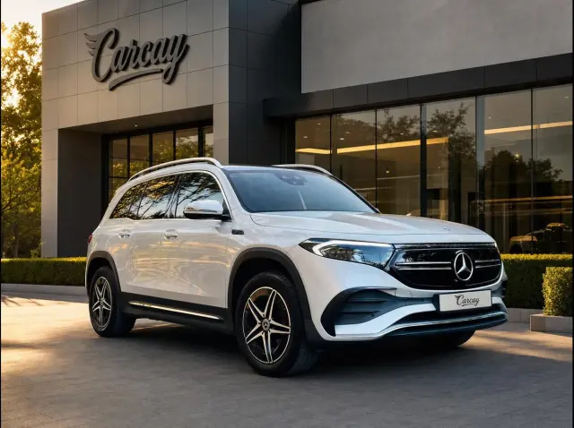 2022 Mercedes-Benz EQB — main photo